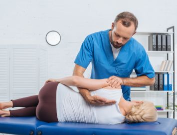 Прием мануального терапевта